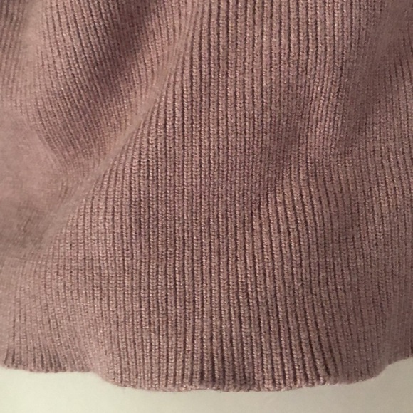 Woman’s ribbed fall crisscrossed cropped mauve bodycon ribbed top - Picture 8 of 13